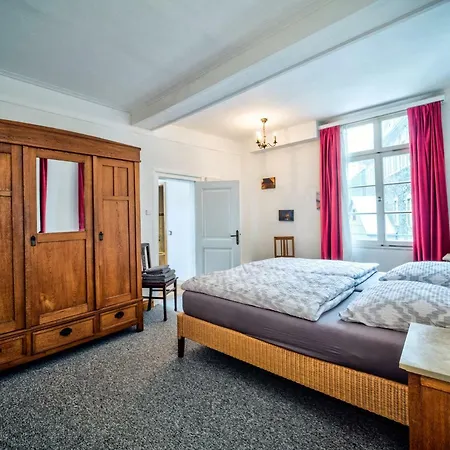 Haus Stehlings מלון 3*